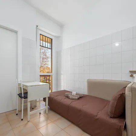 Free Private Parking - 5 Min To Metro - Access Control Guard - Quiet Apartment Milan Exterior photo